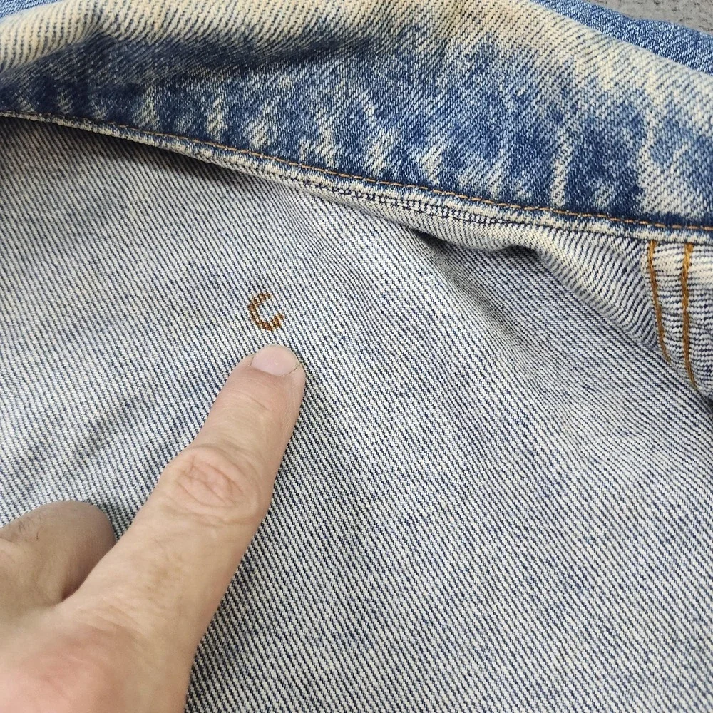 Vintage Levi's Vest Mens Small Blue Denim Trucker Button Front USA 70514 - Picture 6 of 9